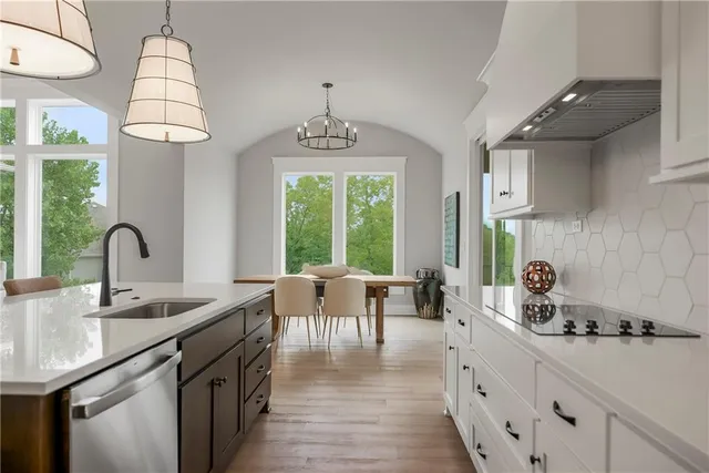 $749,103 | 24586 West 126th Terrace, Olathe, KS 66061