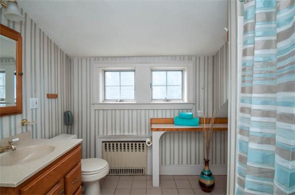 4 County Road Reading, MA 01867 - Photo 20 of 28 Gallery Image 20