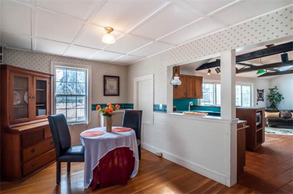4 County Road Reading, MA 01867 - Photo 6 of 28 Gallery Image 6