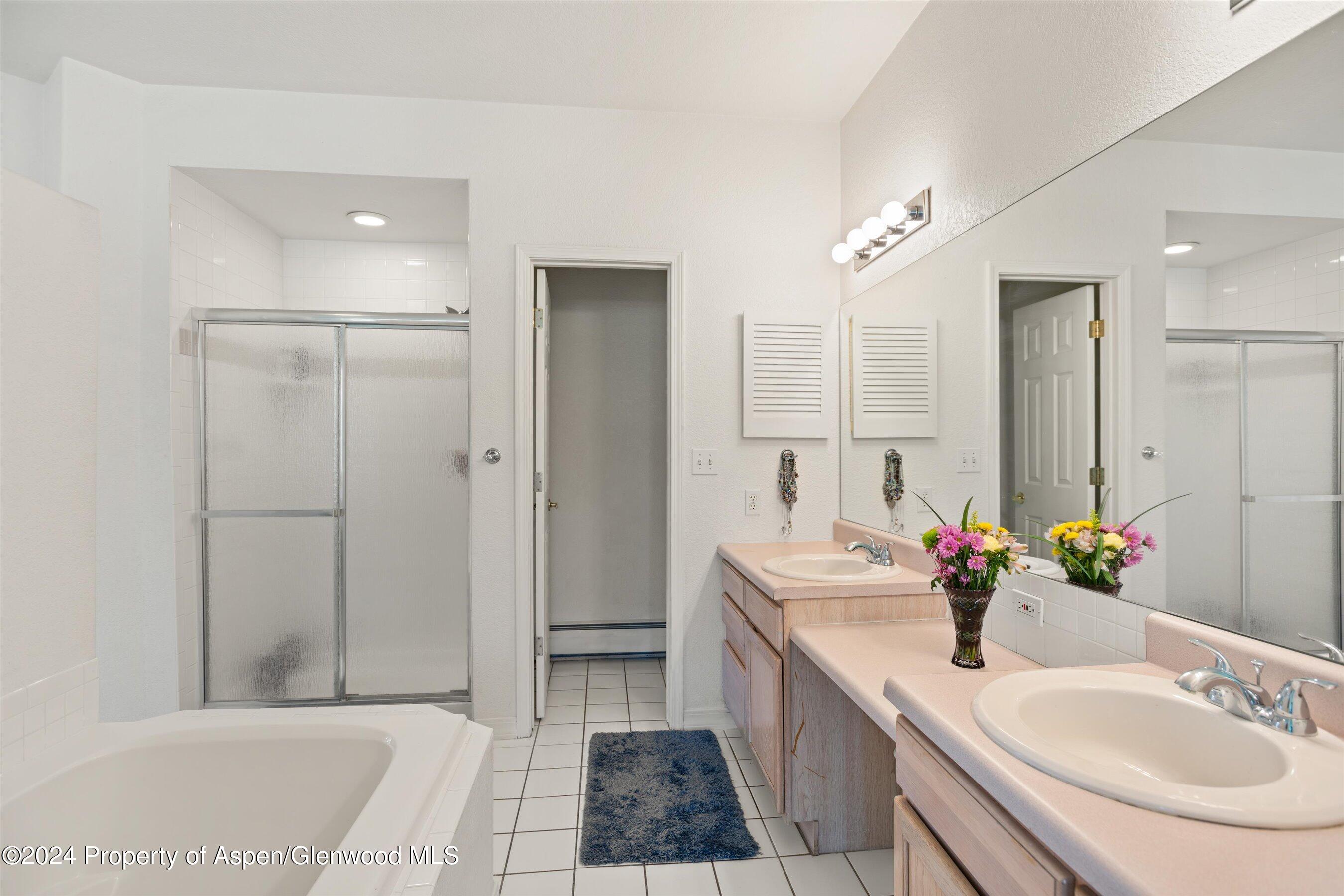 20 Pine Ridge Road Basalt, CO 81621 - Photo 16 of 33 Primary Bathroom