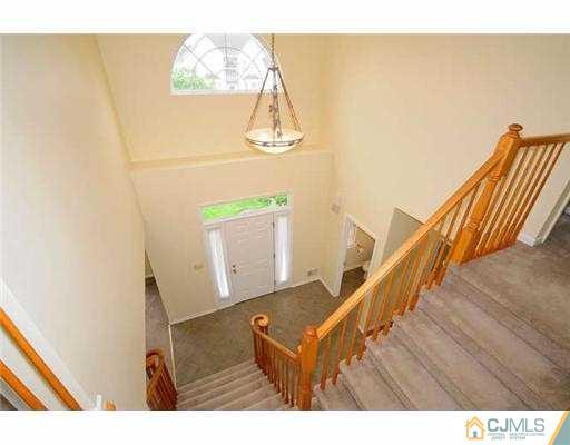 34 Lexington Road Monmouth Junction, NJ 08852 - Photo 15 of 17