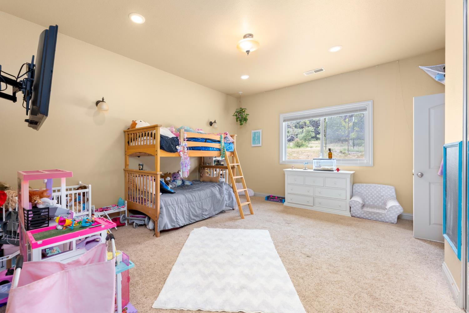 5301 Cosumnes Mine Road Somerset, CA 95684 - Photo 18 of 43