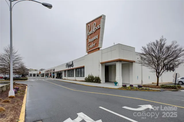 $4,750 | 3015 Pinehurst Place, Charlotte, NC 28209