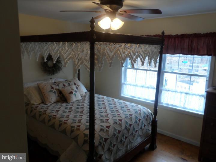 835 Weymouth Road Buena, NJ 08310 - Photo 11 of 25 Bedroom 2
