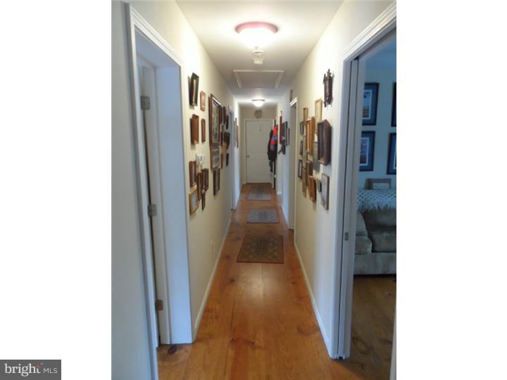 835 Weymouth Road Buena, NJ 08310 - Photo 15 of 25 Hallway