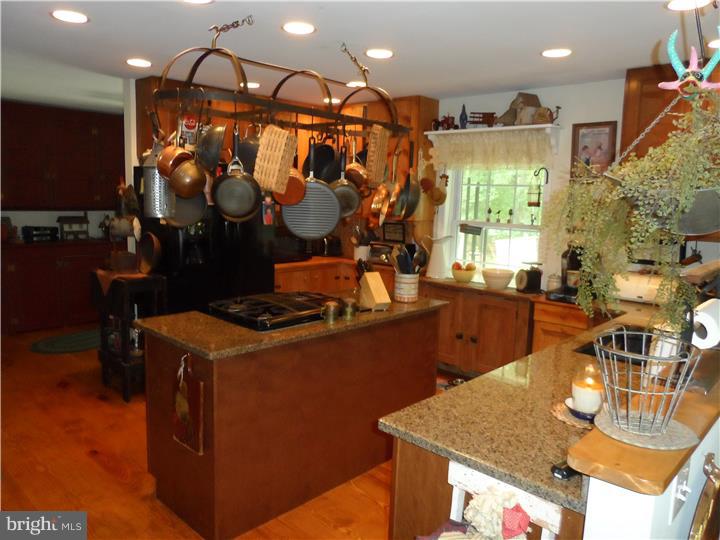 835 Weymouth Road Buena, NJ 08310 - Photo 4 of 25 Kitchen