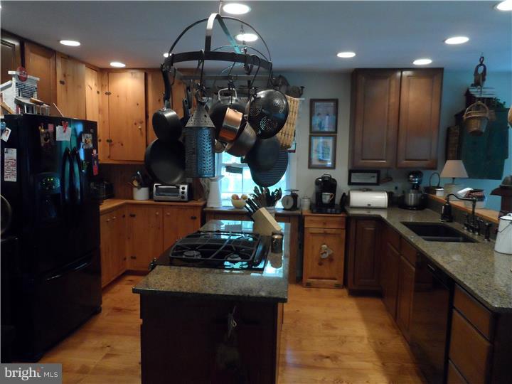 835 Weymouth Road Buena, NJ 08310 - Photo 5 of 25 Kitchen