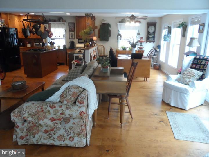 835 Weymouth Road Buena, NJ 08310 - Photo 6 of 25 Family Room