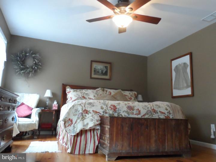835 Weymouth Road Buena, NJ 08310 - Photo 8 of 25 Master Bedroom