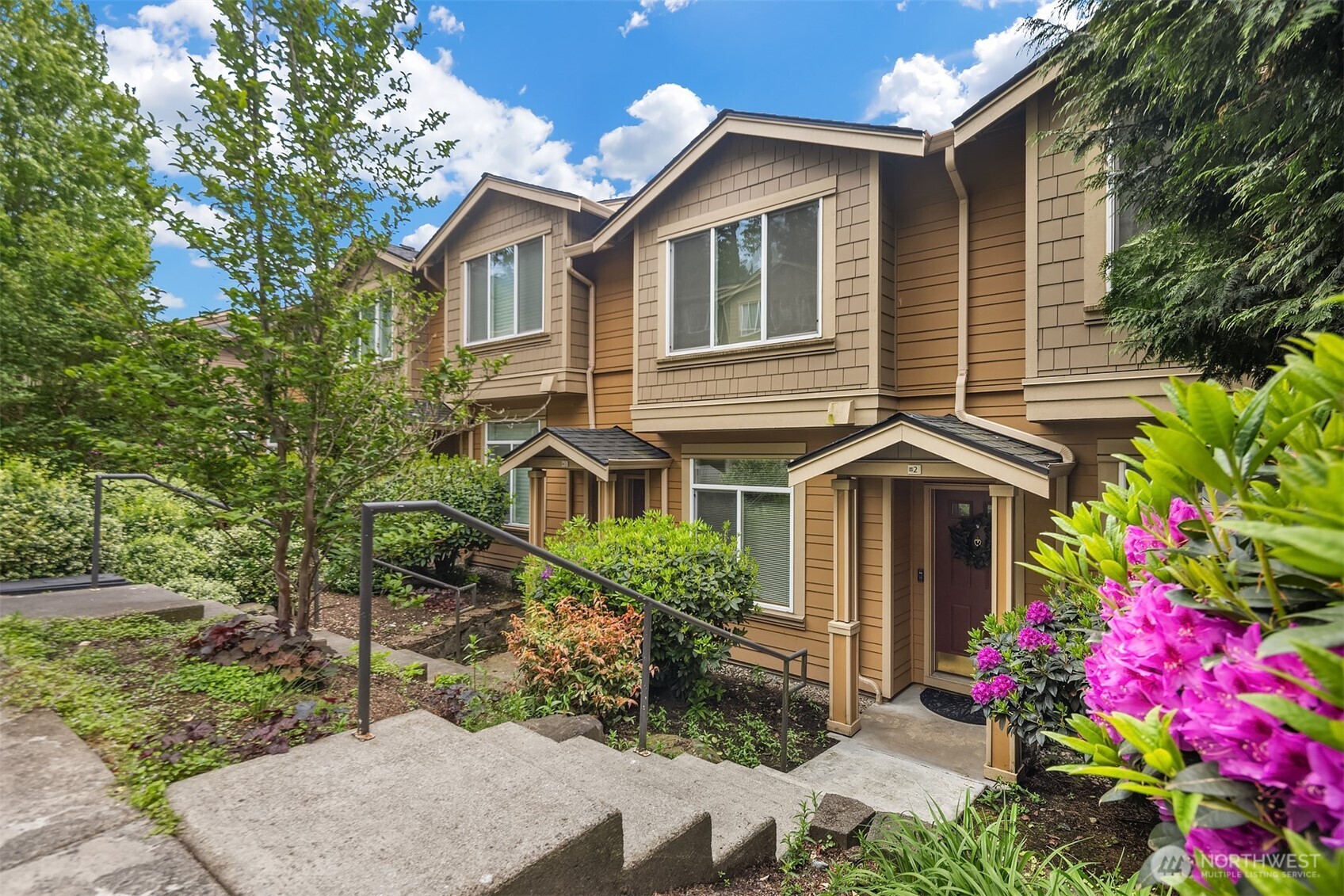 23300 Southeast Black Nugget Road, Unit M2 Issaquah, WA 98029 - Photo 2 of 36