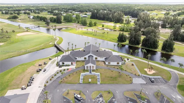 $2,700 | 7916 Granada Road, Sebring, FL 33876