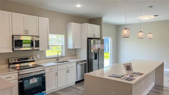 $2,700 | 7916 Granada Road, Sebring, FL 33876