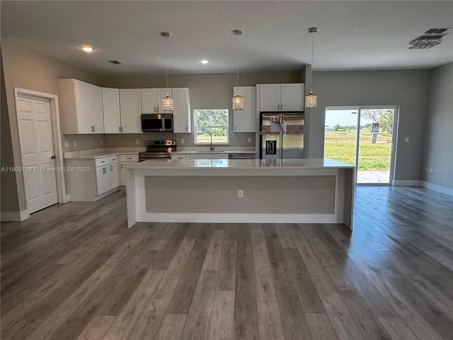 $2,700 | 7916 Granada Road, Sebring, FL 33876