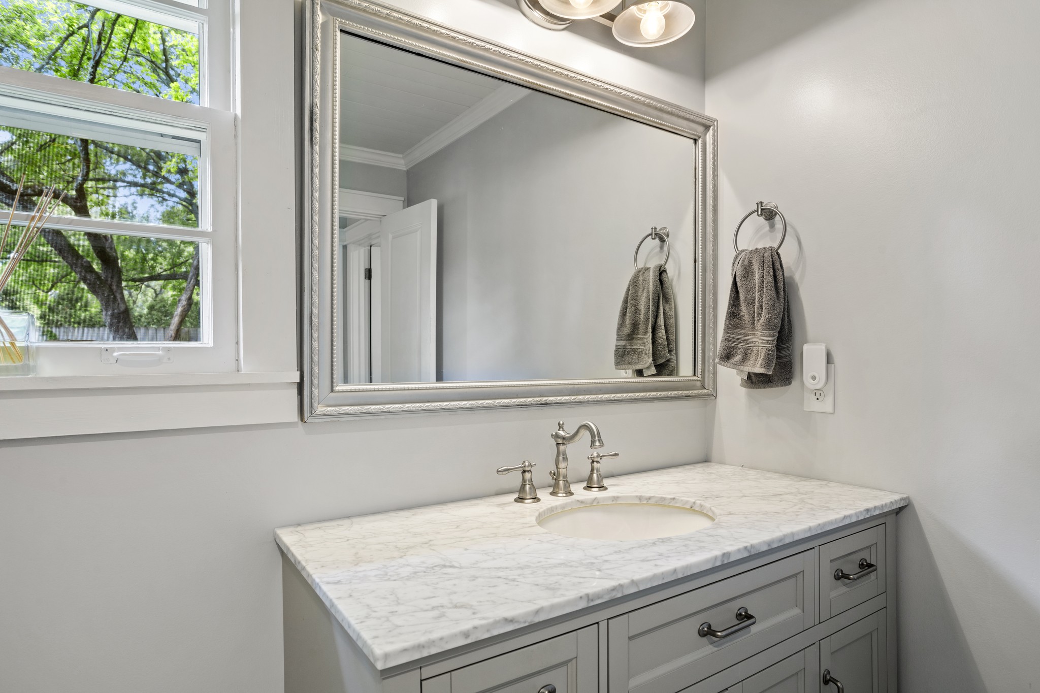 619 Hogan Road Nashville, TN 37220 - Photo 17 of 29 Gallery Image 17