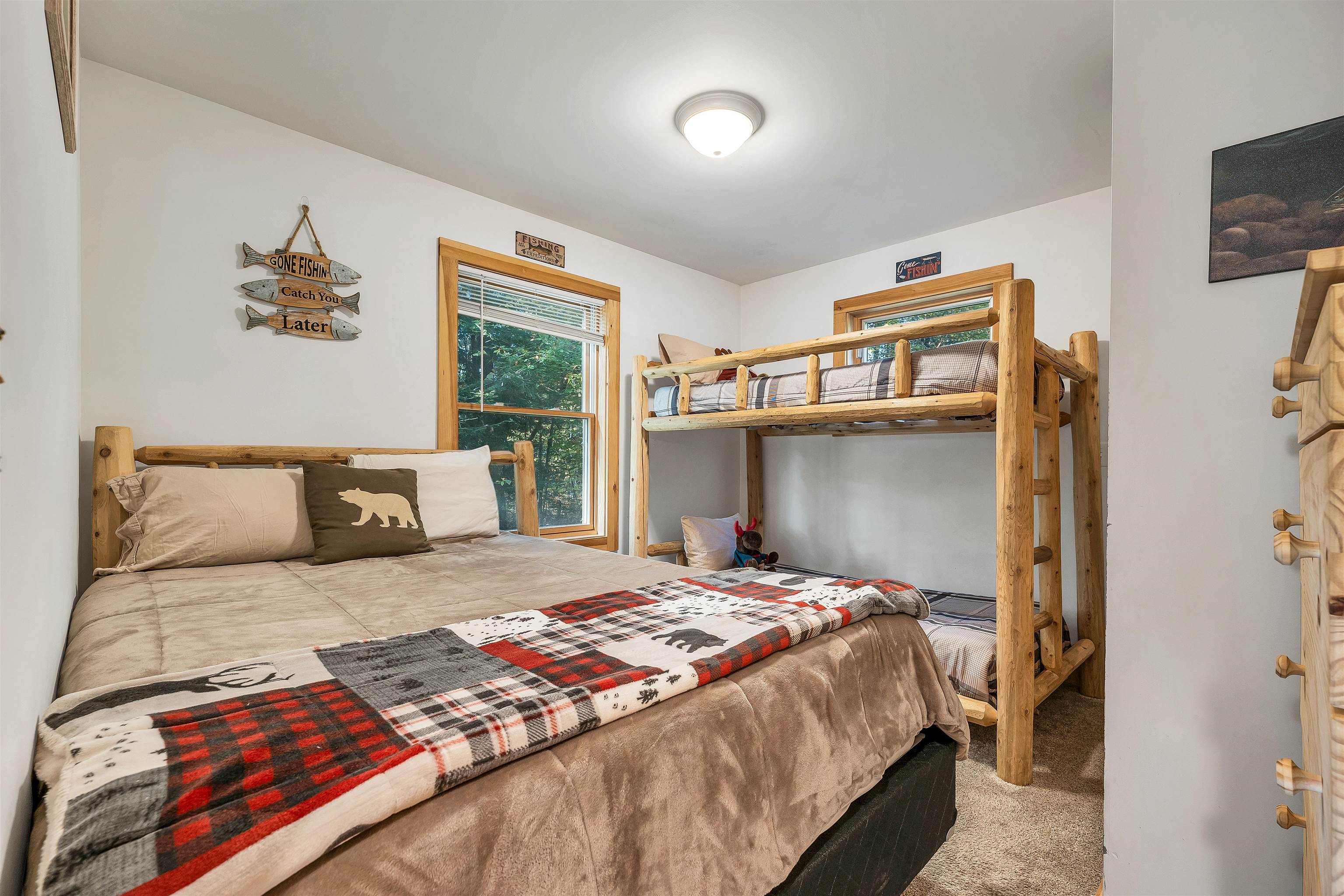 1484 Highway 3 Campton, NH 03223 - Photo 17 of 54