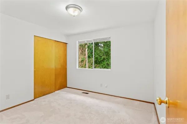 $4,300 | 3114 210th Street Southeast, Bothell, WA 98021