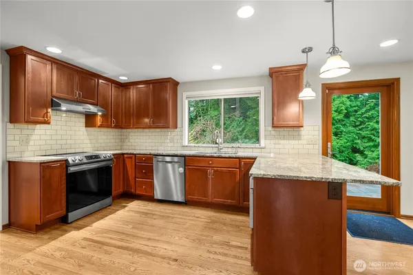 $4,300 | 3114 210th Street Southeast, Bothell, WA 98021