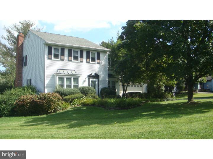 79 Signal Hill Road Holland, PA 18966 - Photo 1 of 25 Front Yard