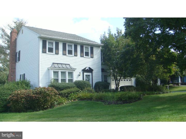 79 Signal Hill Road Holland, PA 18966 - Photo 2 of 25 Front Yard