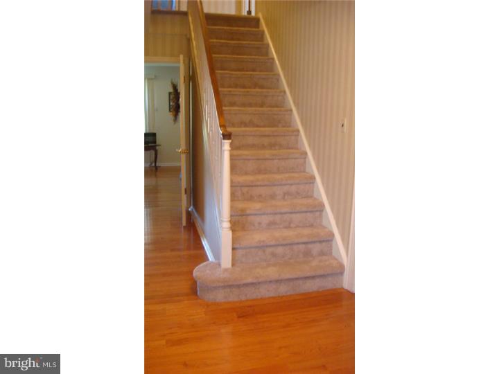 79 Signal Hill Road Holland, PA 18966 - Photo 7 of 25 Foyer
