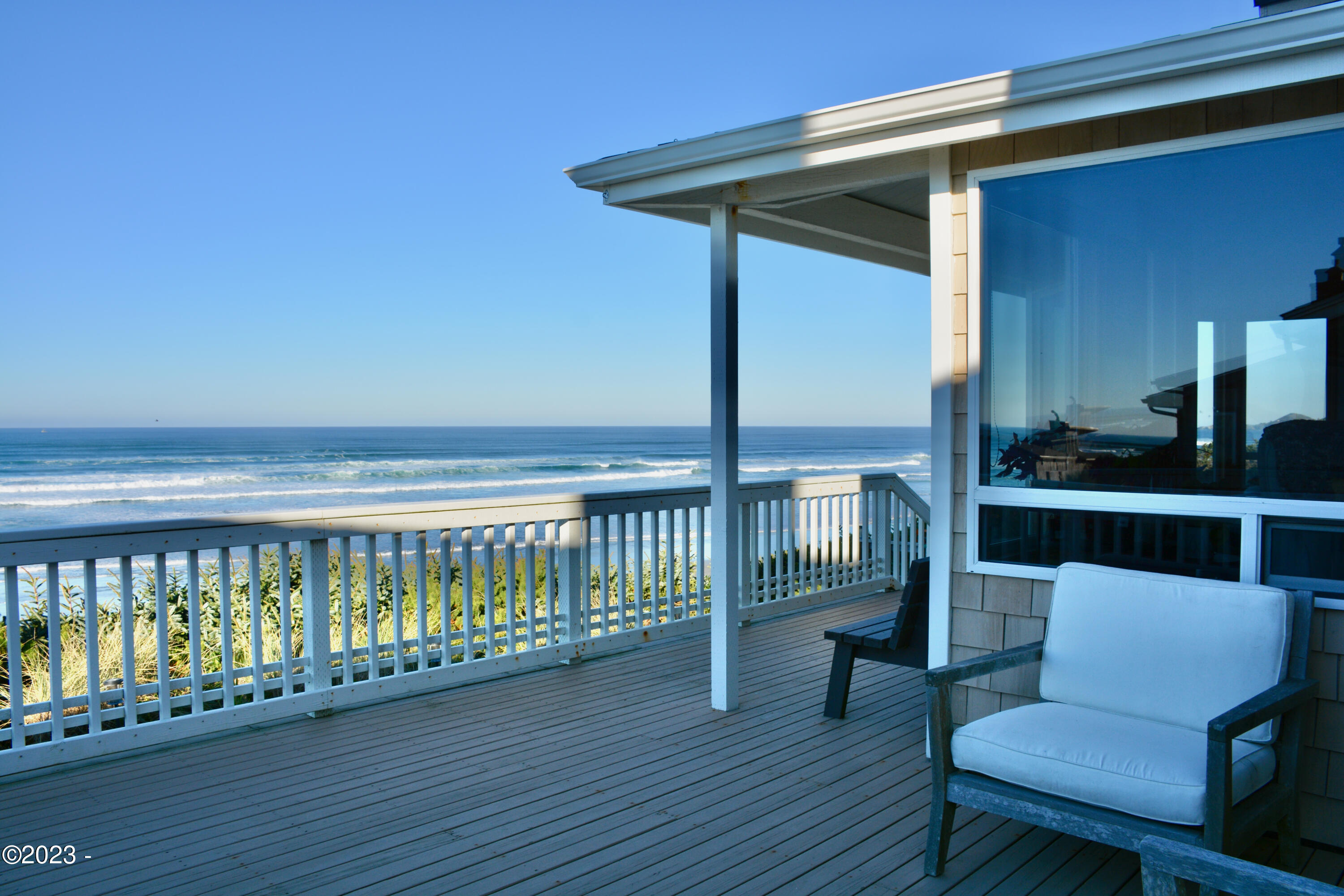 970 Southwest Mark Street Newport, OR 97365 - Photo 4 of 63 Deck