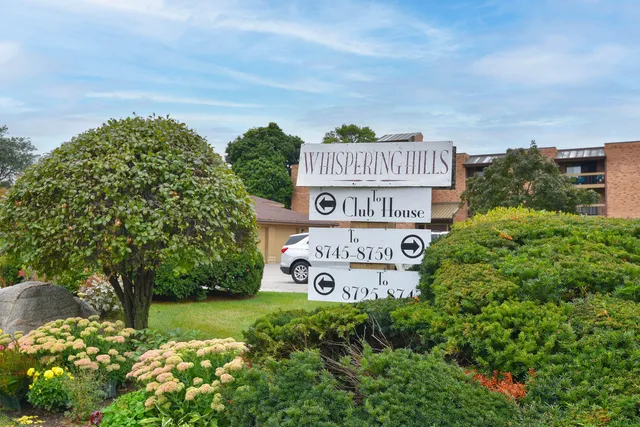 $95,500 | 8747 North 72nd Street, Unit 3, Milwaukee, WI 53223