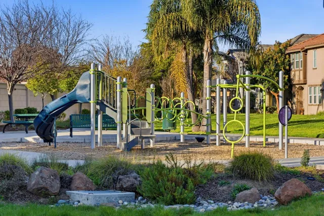 $1,399,000 | 639 Montage Circle, East Palo Alto, CA 94303