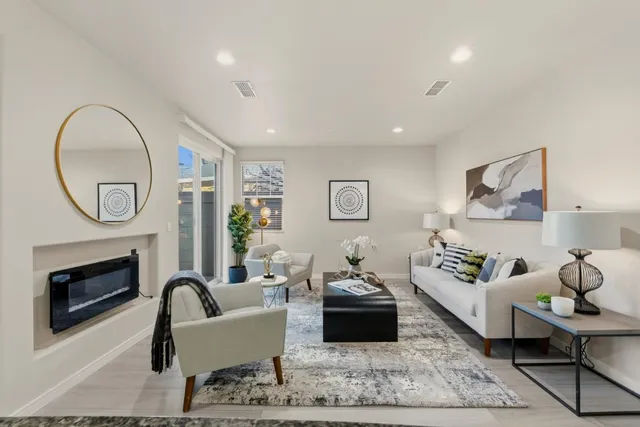 $1,399,000 | 639 Montage Circle, East Palo Alto, CA 94303