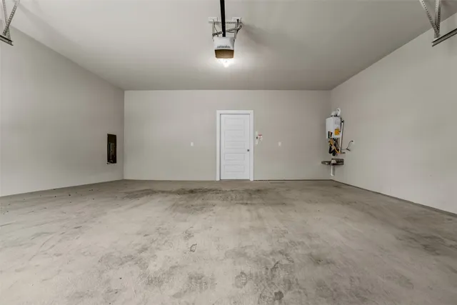 $2,400 | 7509 Grand Linden Way, Unit 87, Austin, TX 78744