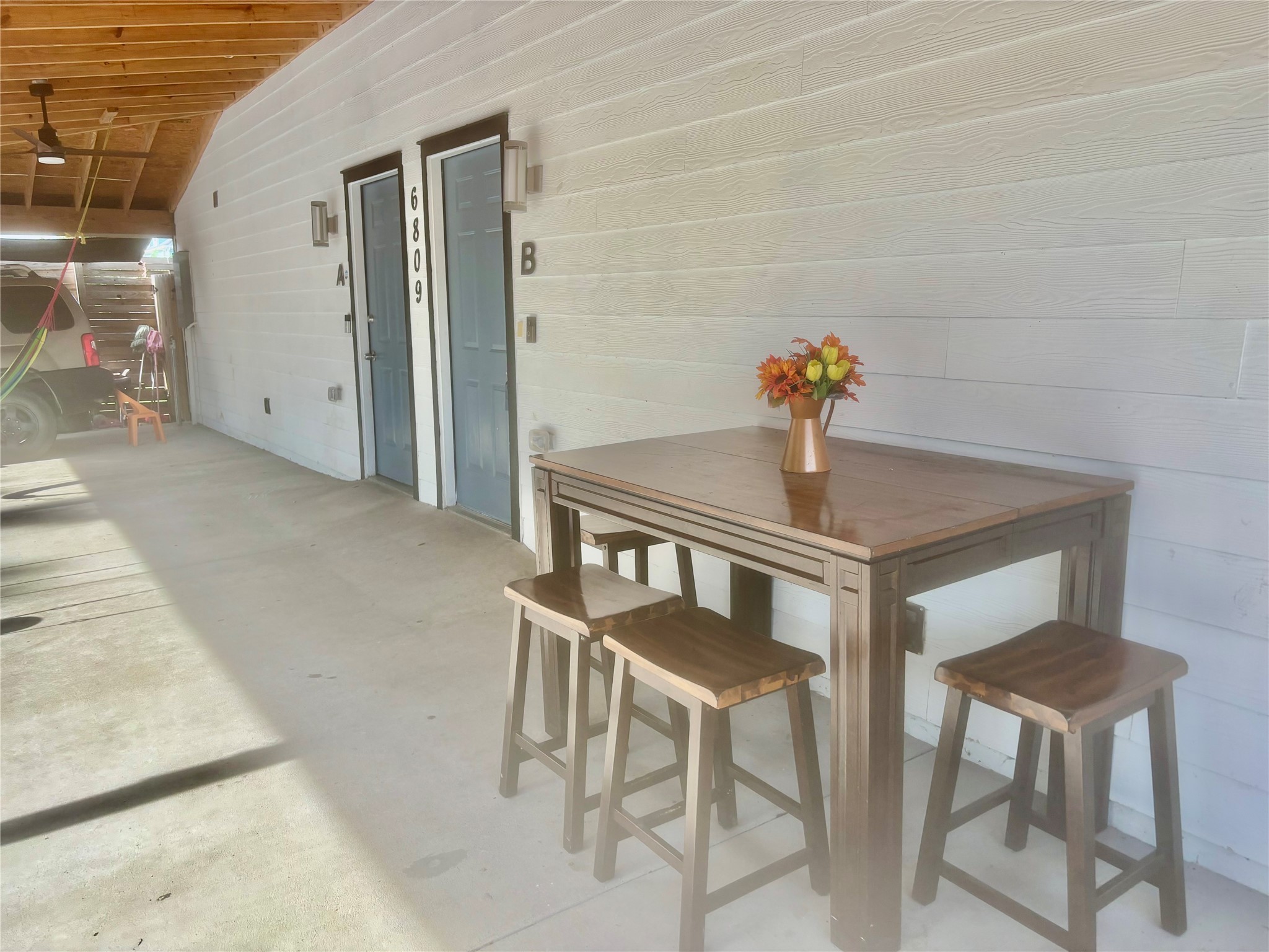 6809 Glass Street Houston, TX 77016 - Photo 7 of 29 a dining room with furniture and wooden floor