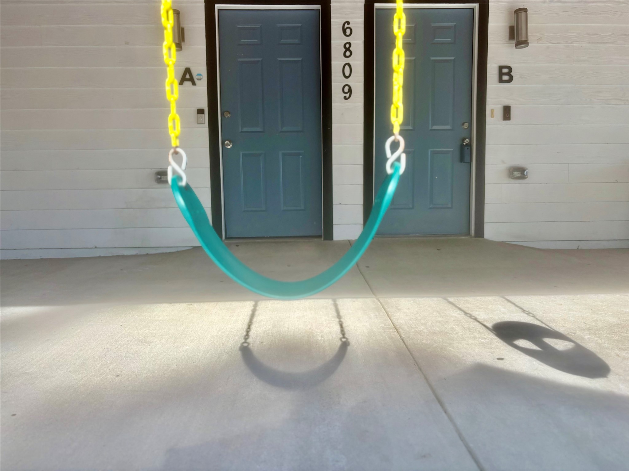 6809 Glass Street Houston, TX 77016 - Photo 10 of 29 a view of an entryway