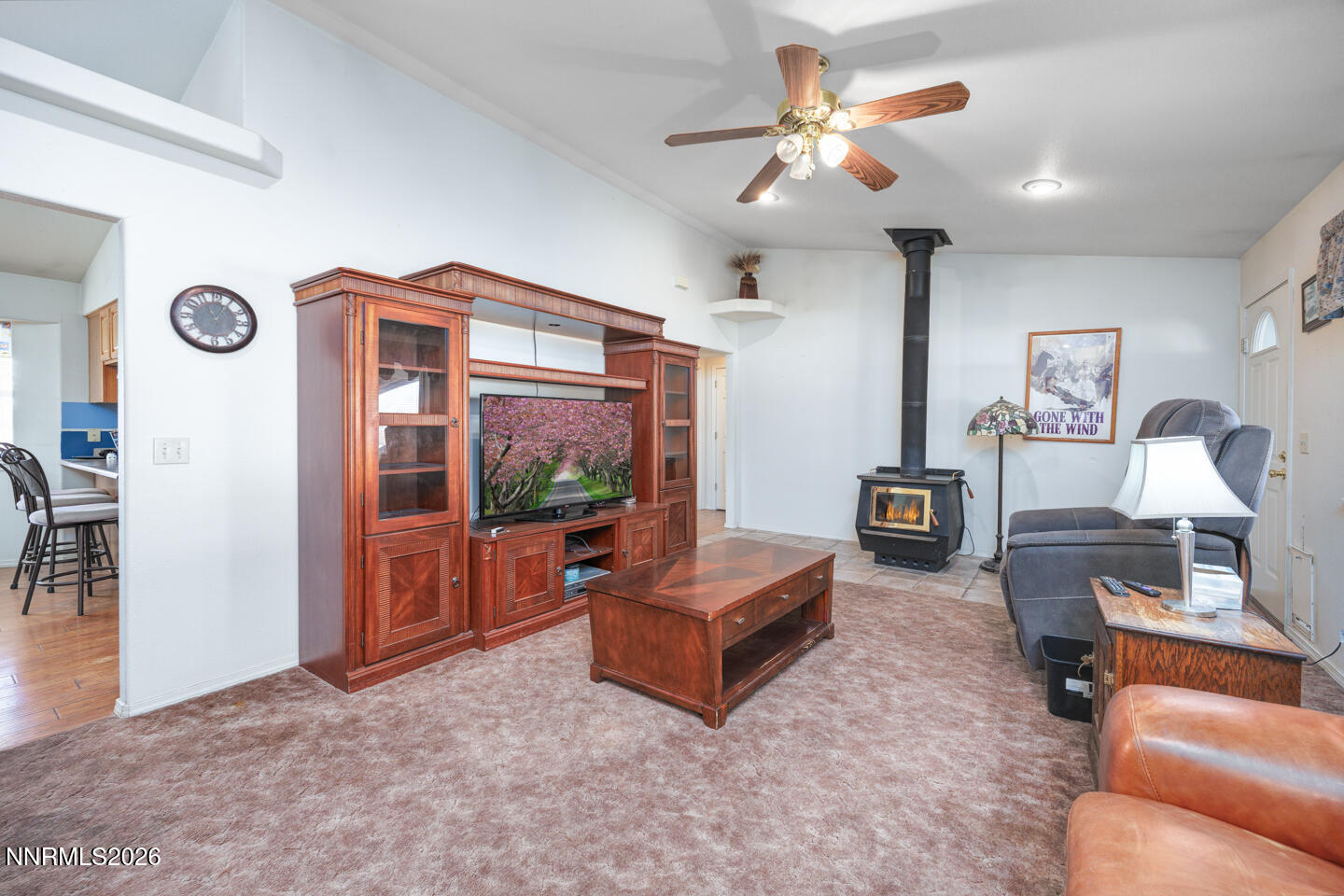 2100 Birch Lane Fallon, NV 89406 - Photo 3 of 27 a living room with furniture and a flat screen tv