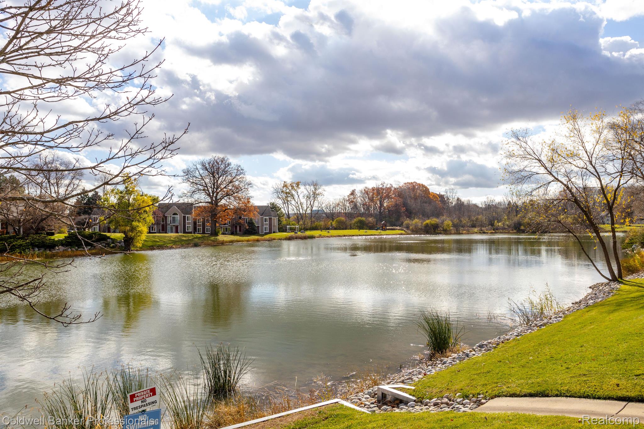 22353 Peach Tree Novi, MI 48375 - Photo 34 of 35 Gallery Image 34