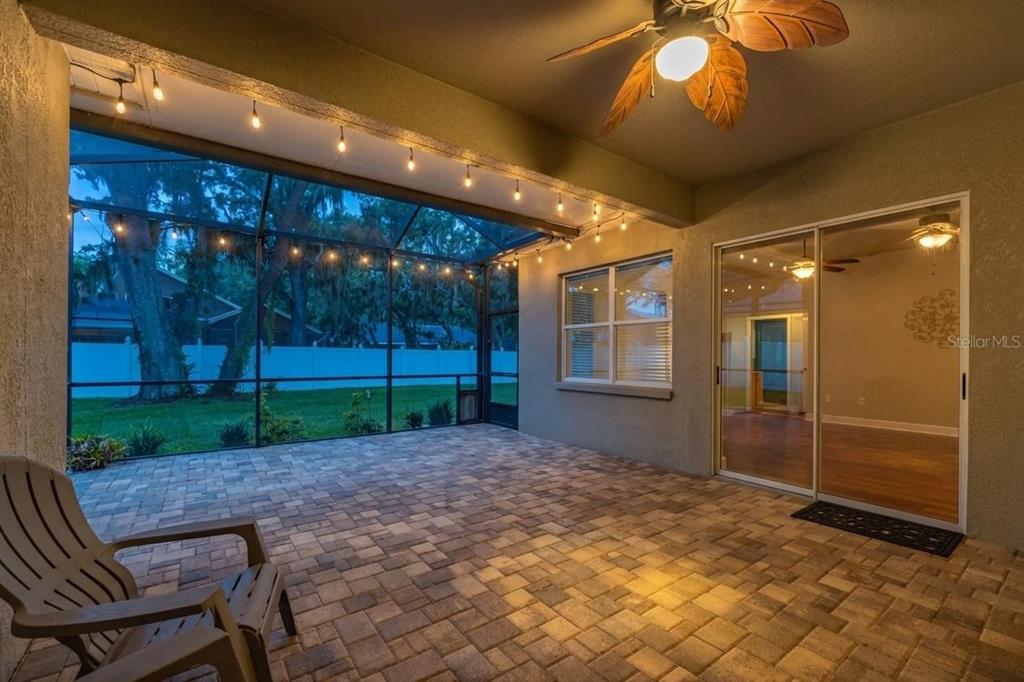 15211 Merlinglen Place Lithia, FL 33547 - Photo 33 of 34