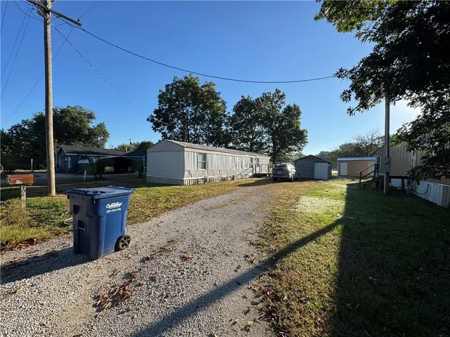 $120,000 | 702 North Vermont Avenue, Columbus, KS 66725