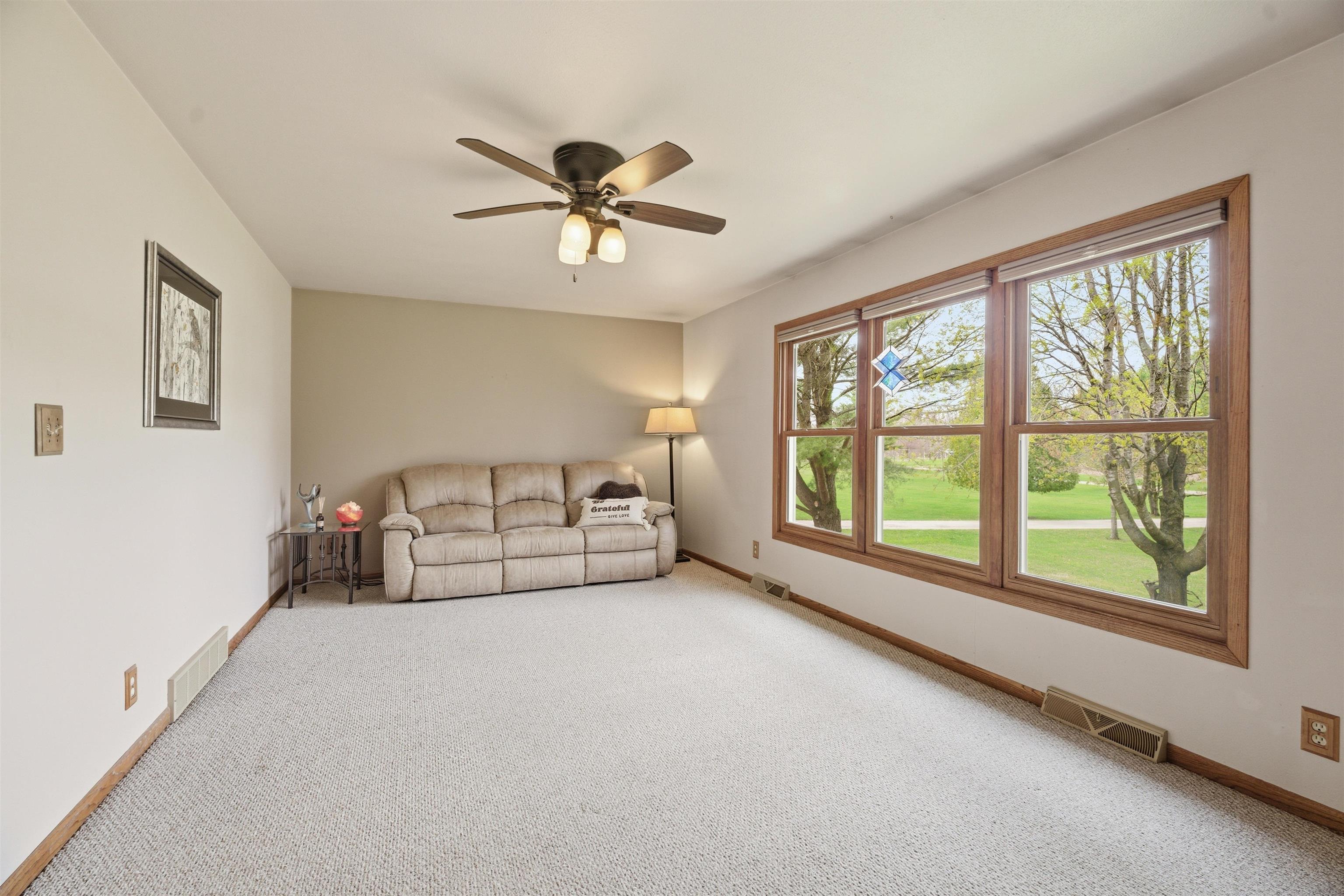 5588 Brown Road Little Suamico, WI 54141 - Photo 2 of 47