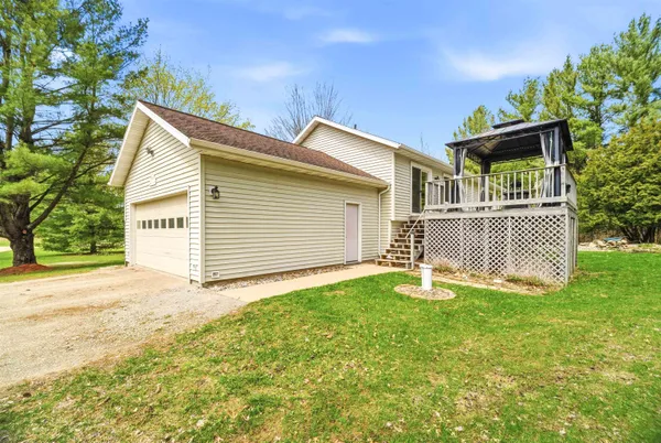 $419,900 | 5588 Brown Road, Little Suamico, WI 54141