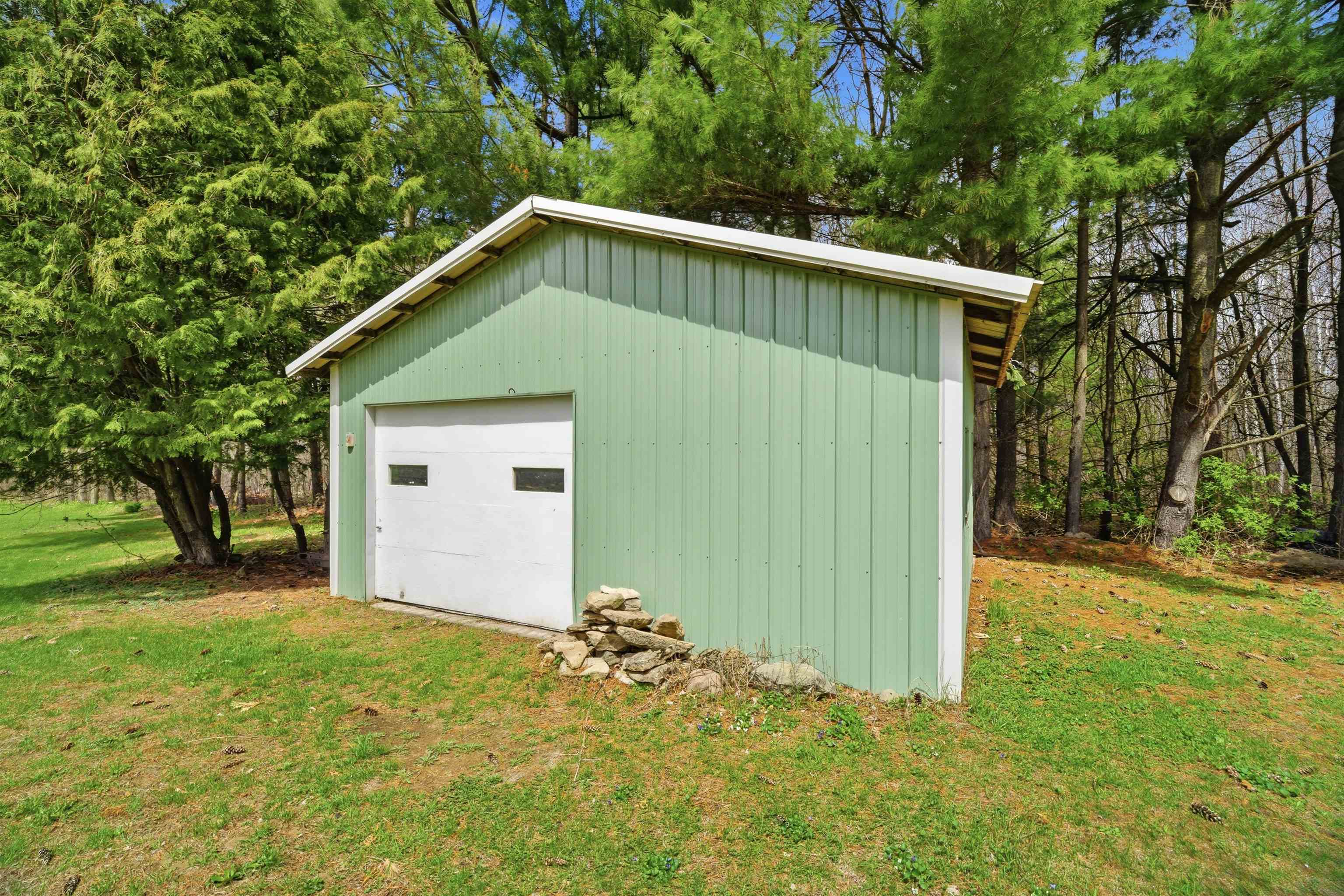 5588 Brown Road Little Suamico, WI 54141 - Photo 34 of 47
