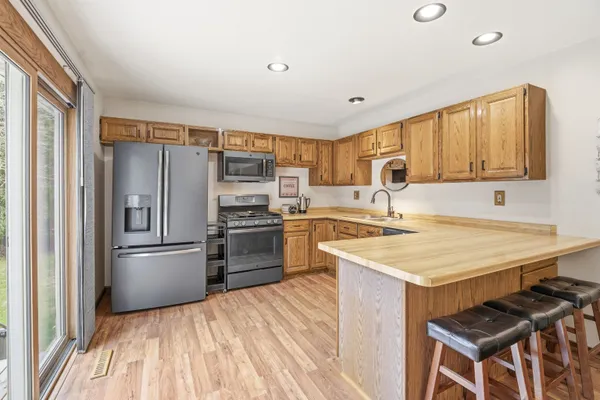 $419,900 | 5588 Brown Road, Little Suamico, WI 54141