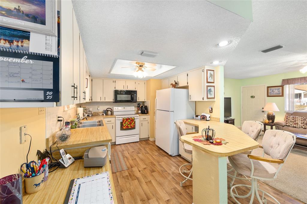 10913 Southwest 83rd Avenue Ocala, FL 34481 - Photo 7 of 48