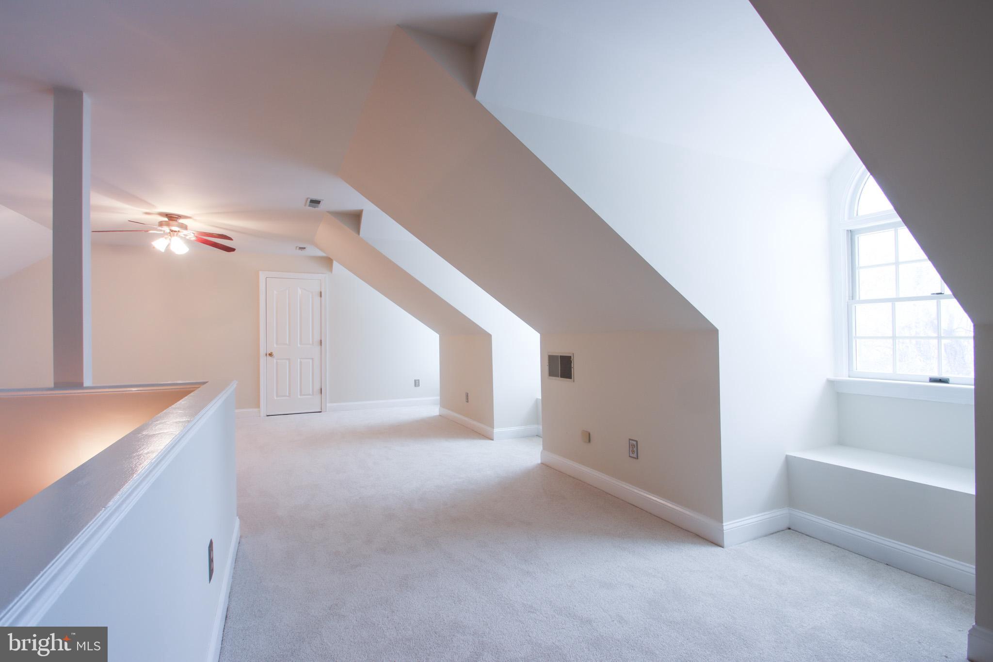 2011 Highland Ridge Drive Phoenix, MD 21131 - Photo 53 of 83 Third floor