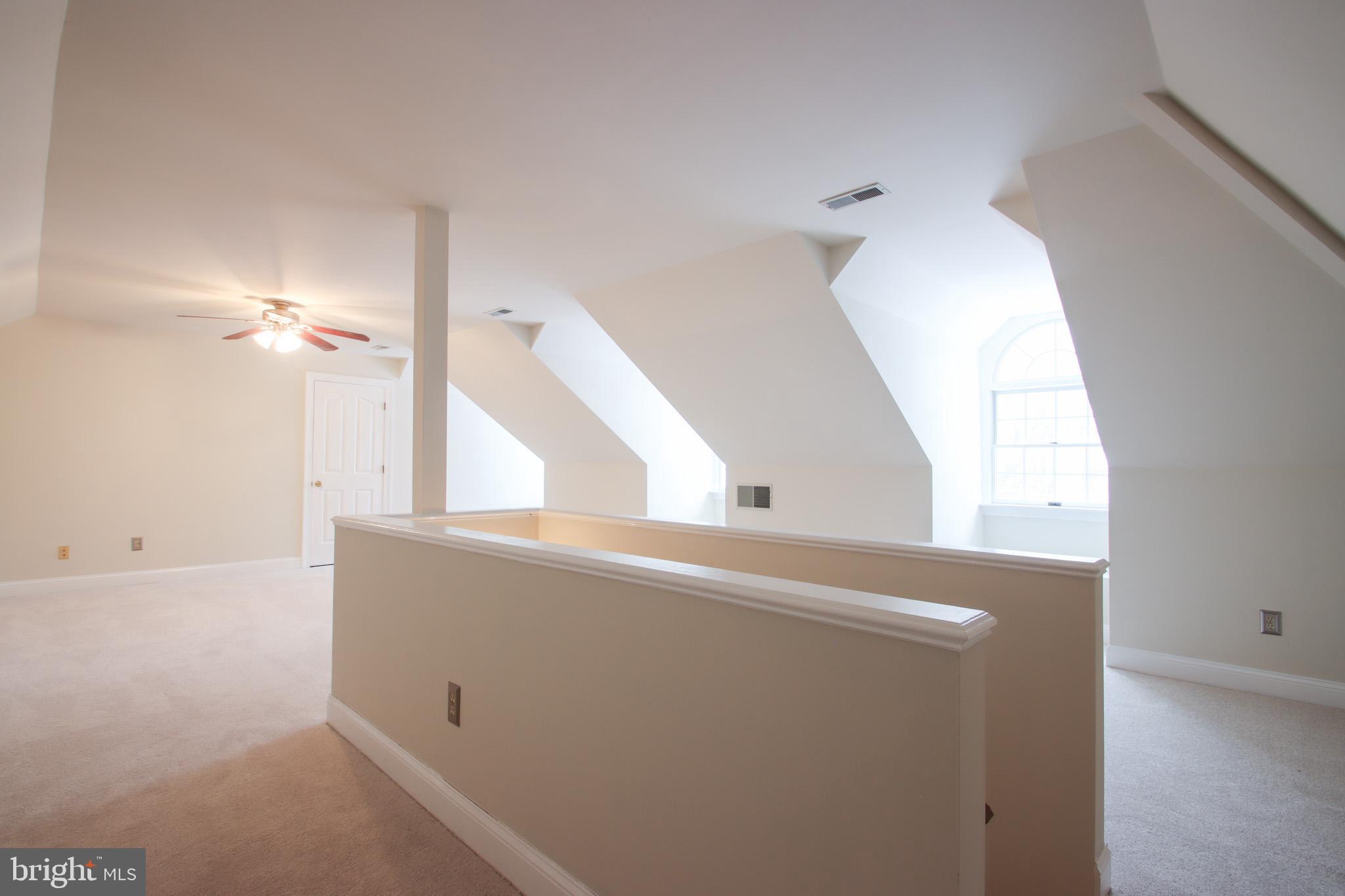 2011 Highland Ridge Drive Phoenix, MD 21131 - Photo 54 of 83 Third floor