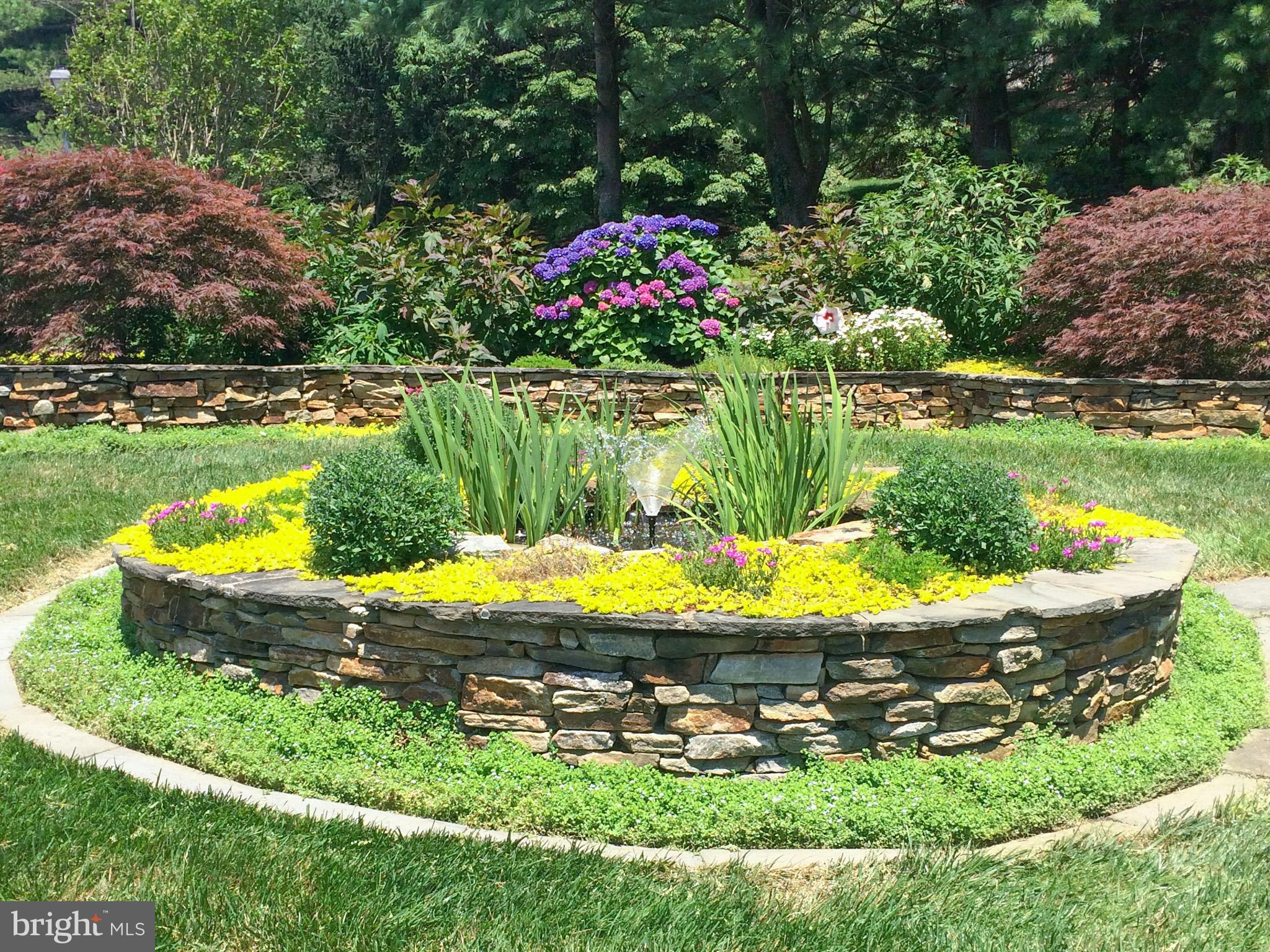 2011 Highland Ridge Drive Phoenix, MD 21131 - Photo 75 of 83 Summer picture from previous years