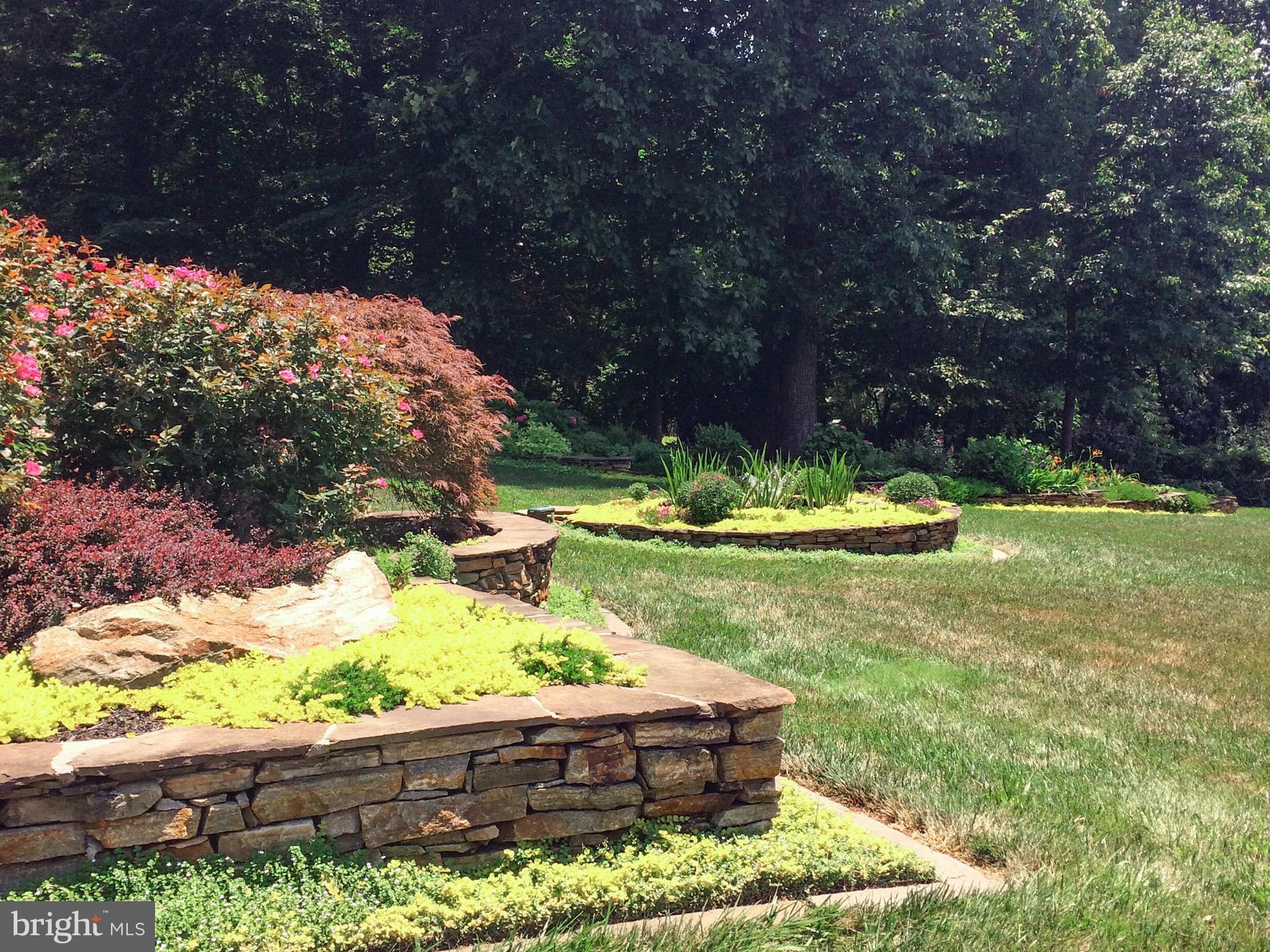 2011 Highland Ridge Drive Phoenix, MD 21131 - Photo 78 of 83 Summer picture from previous years