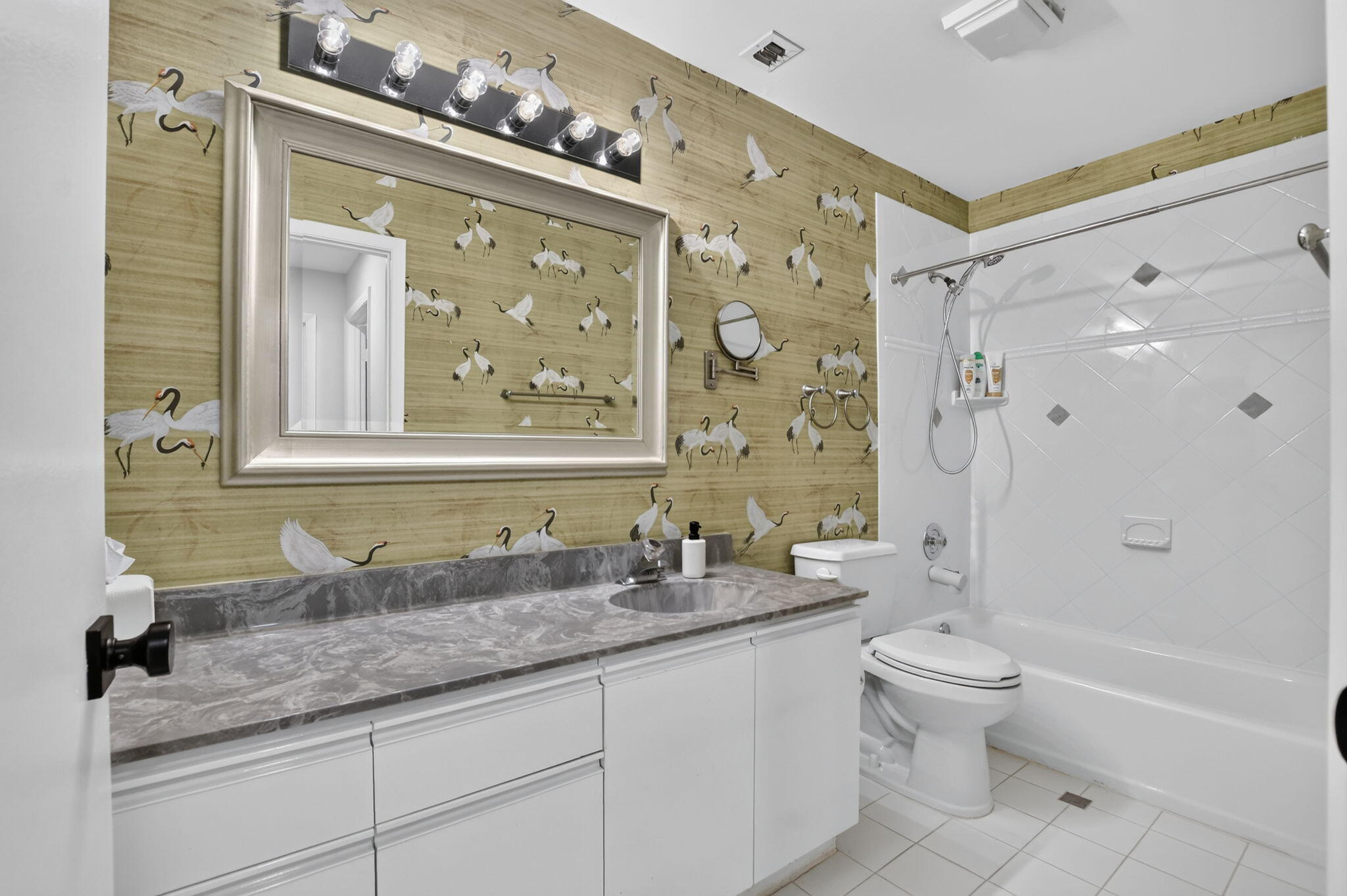23309 Water Circle Boca Raton, FL 33486 - Photo 18 of 33 41-web-or-mls-DSC_9549