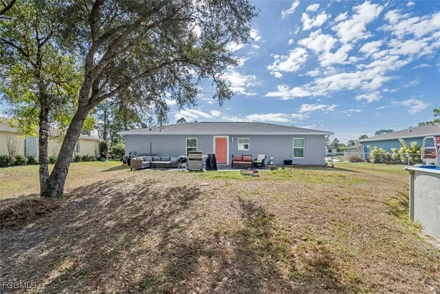 $259,900 | 5013 Southeast Tradewinds Circle, LaBelle, FL 33935