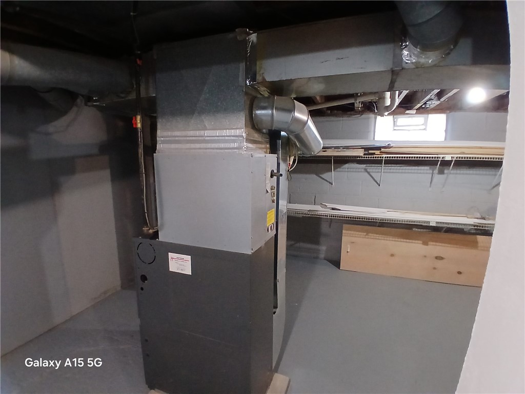 576 Falstaff Road Irondequoit, NY 14609 - Photo 20 of 24