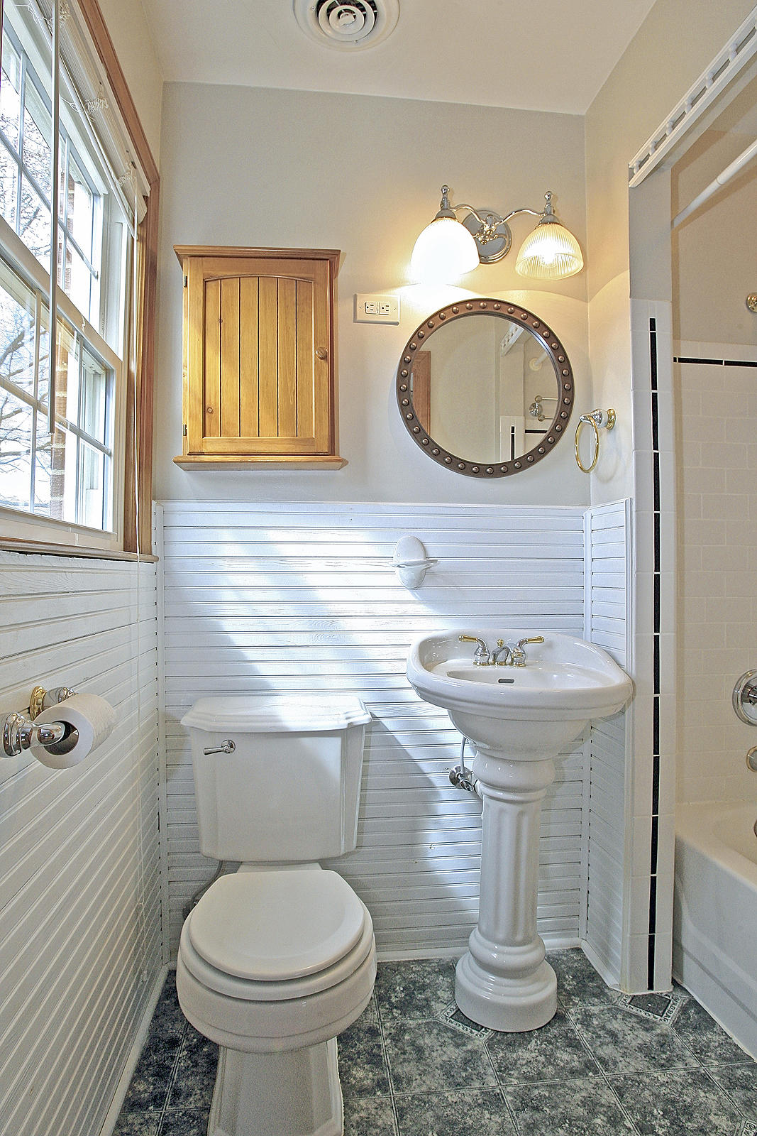 1870 Turner Branch Road Goodview, VA 24095 - Photo 20 of 52 MASTER BATH