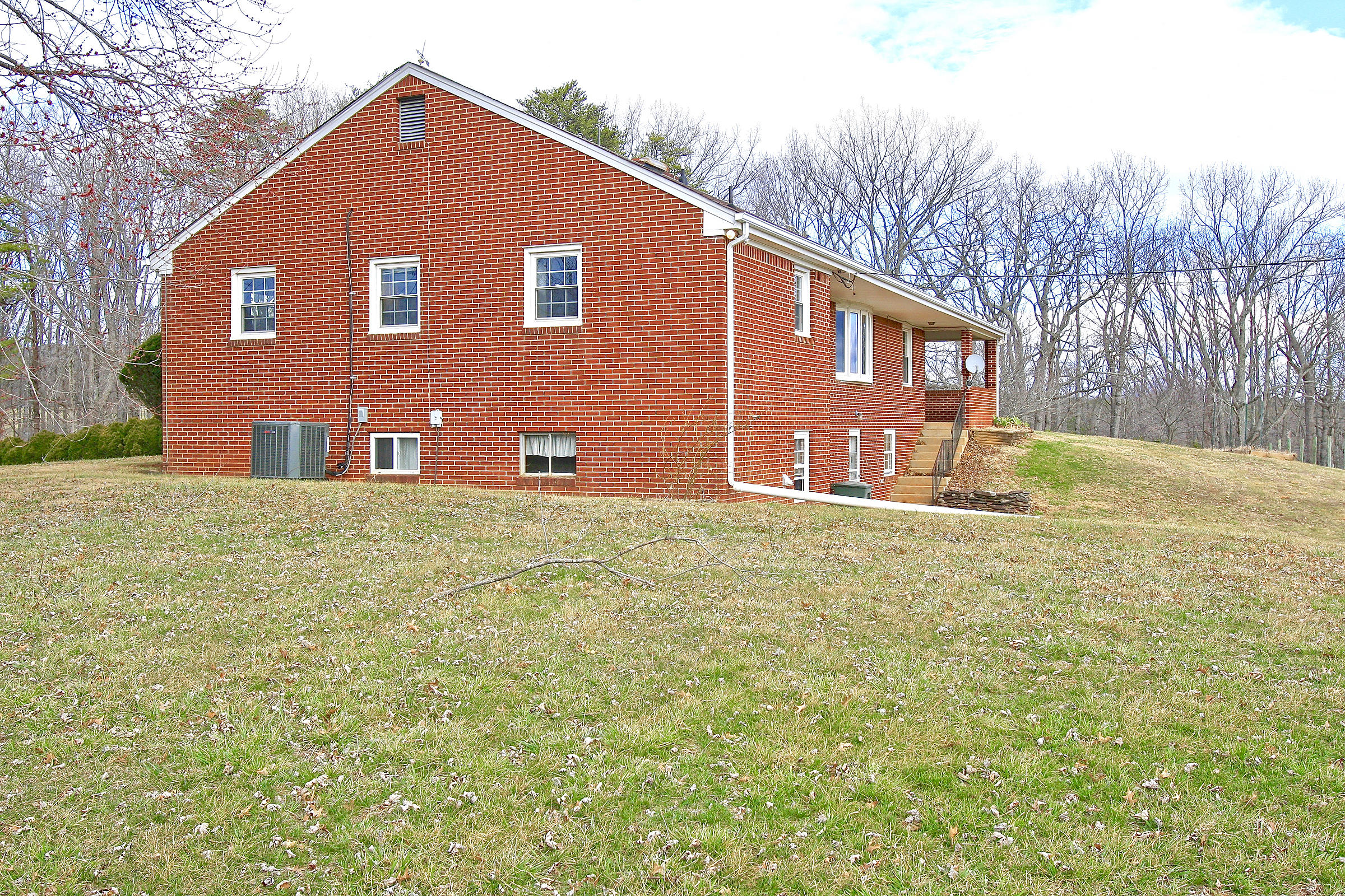 1870 Turner Branch Road Goodview, VA 24095 - Photo 49 of 52 SIDE VIEW