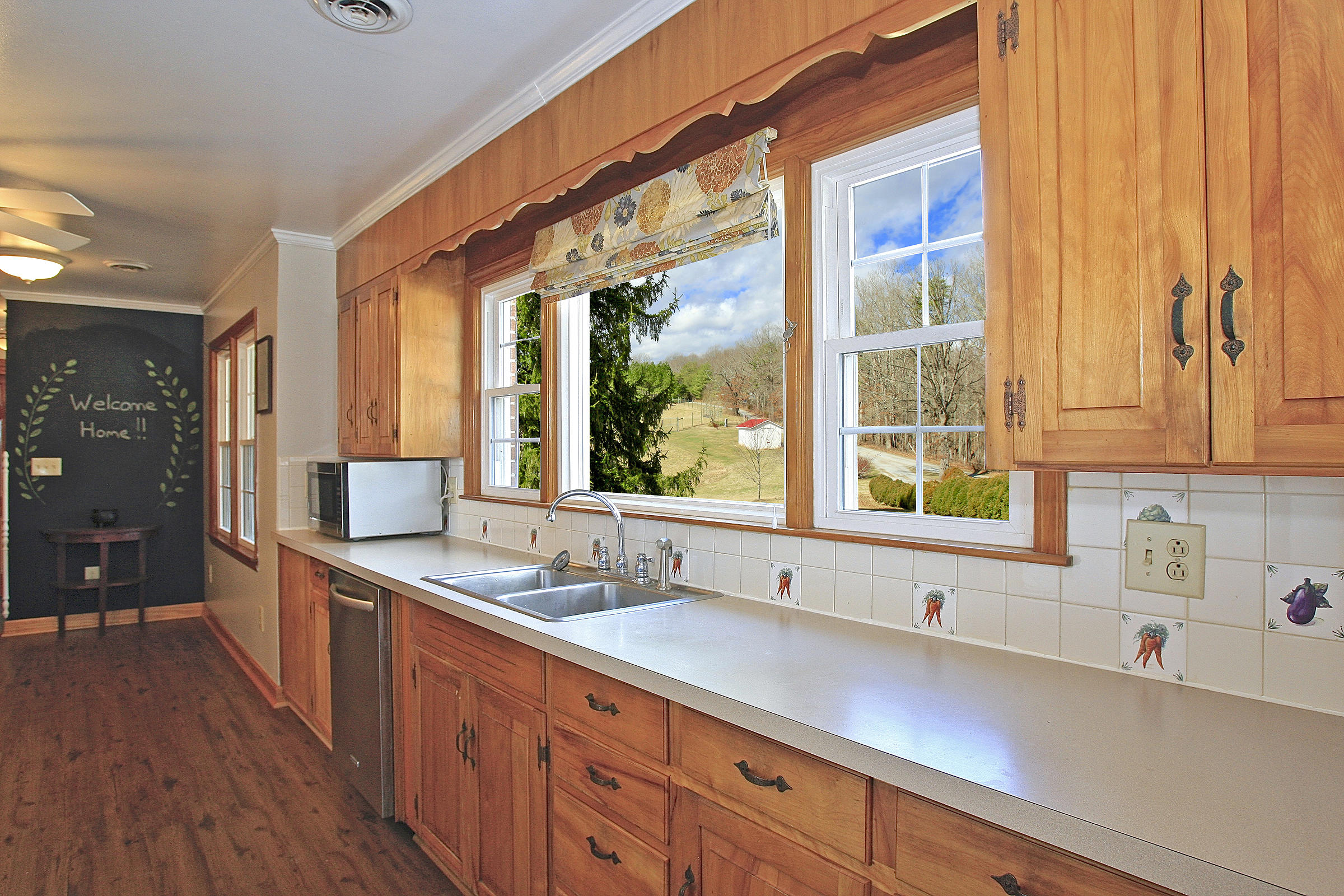 1870 Turner Branch Road Goodview, VA 24095 - Photo 7 of 52 KITCHEN3
